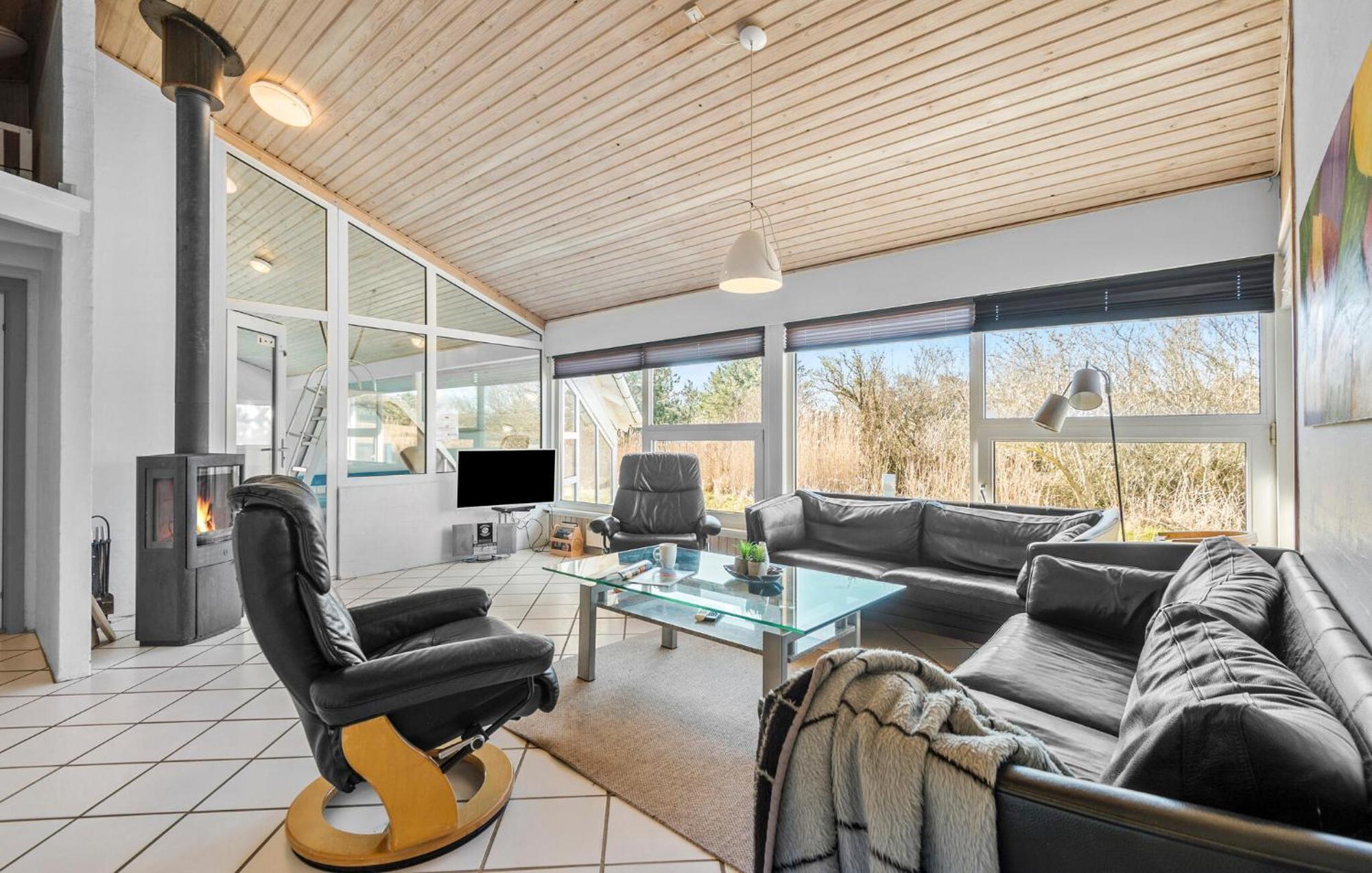 Lovely Home In Blavand With Sauna 외부 사진
